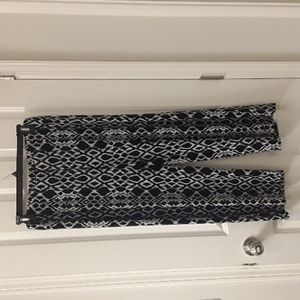 CHICO'S black & white pants